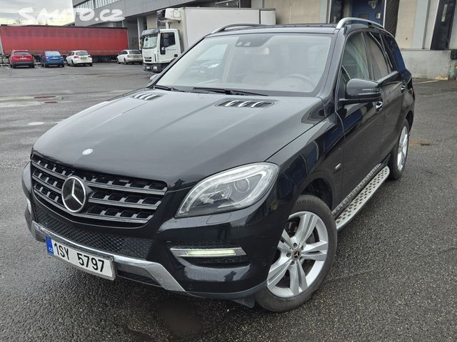 Mercedes Třída M